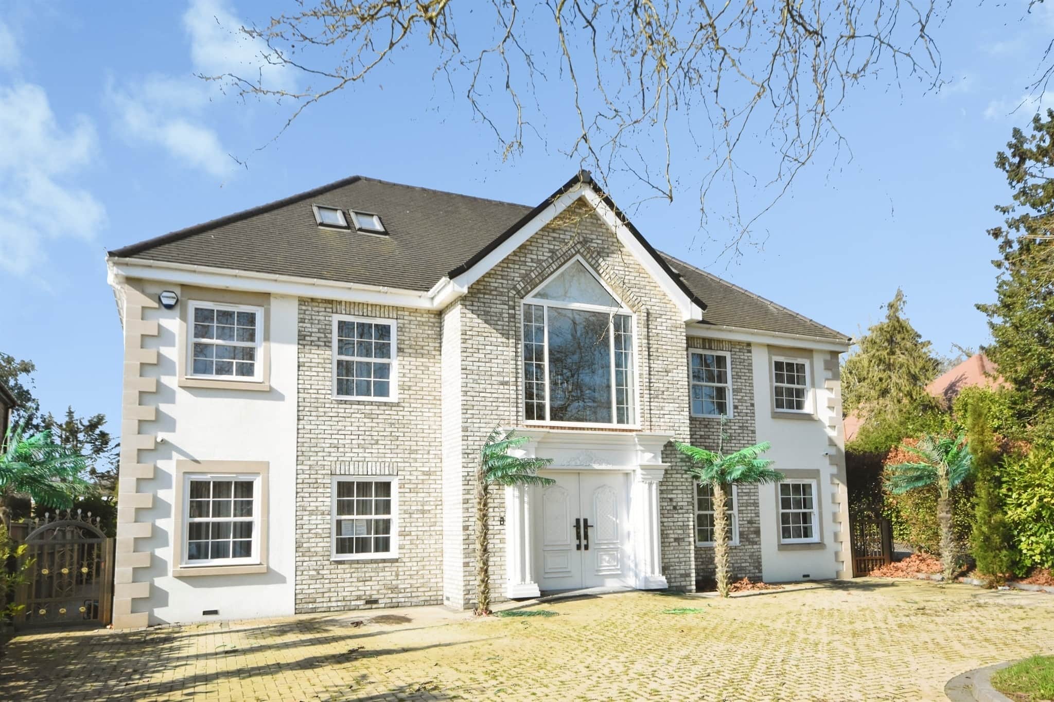 Property photo 0
