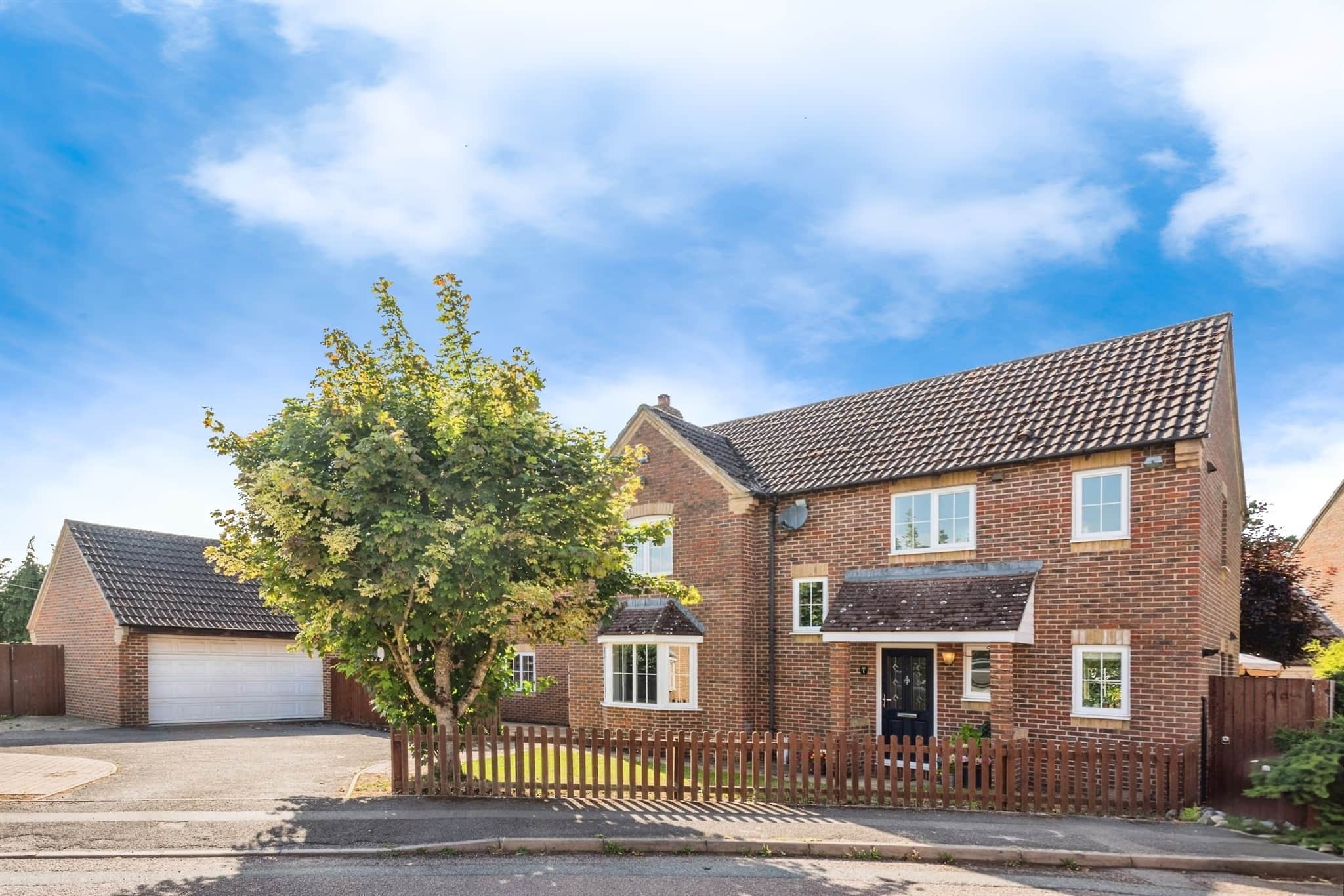 Property photo 0
