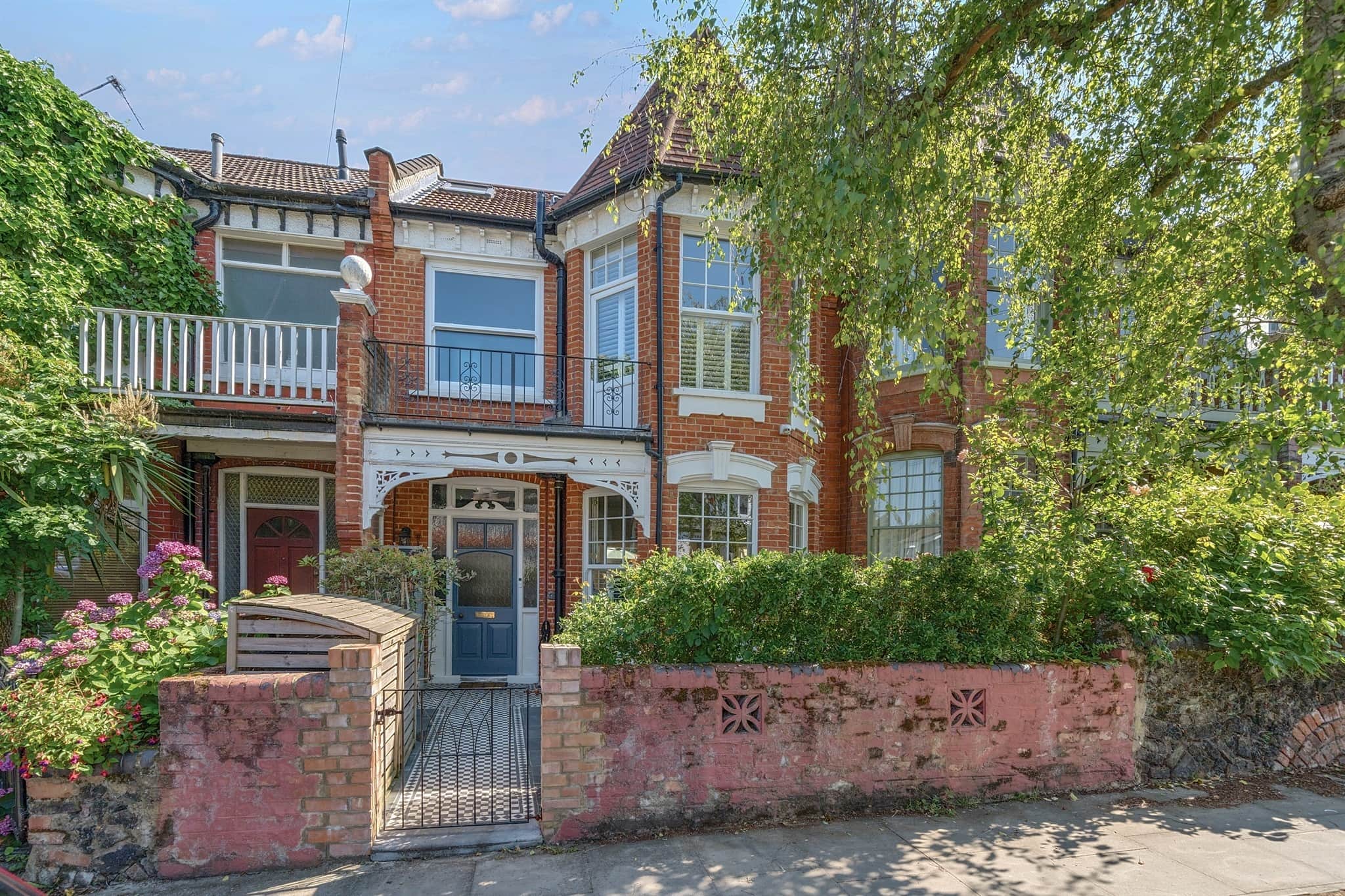 Property photo 0