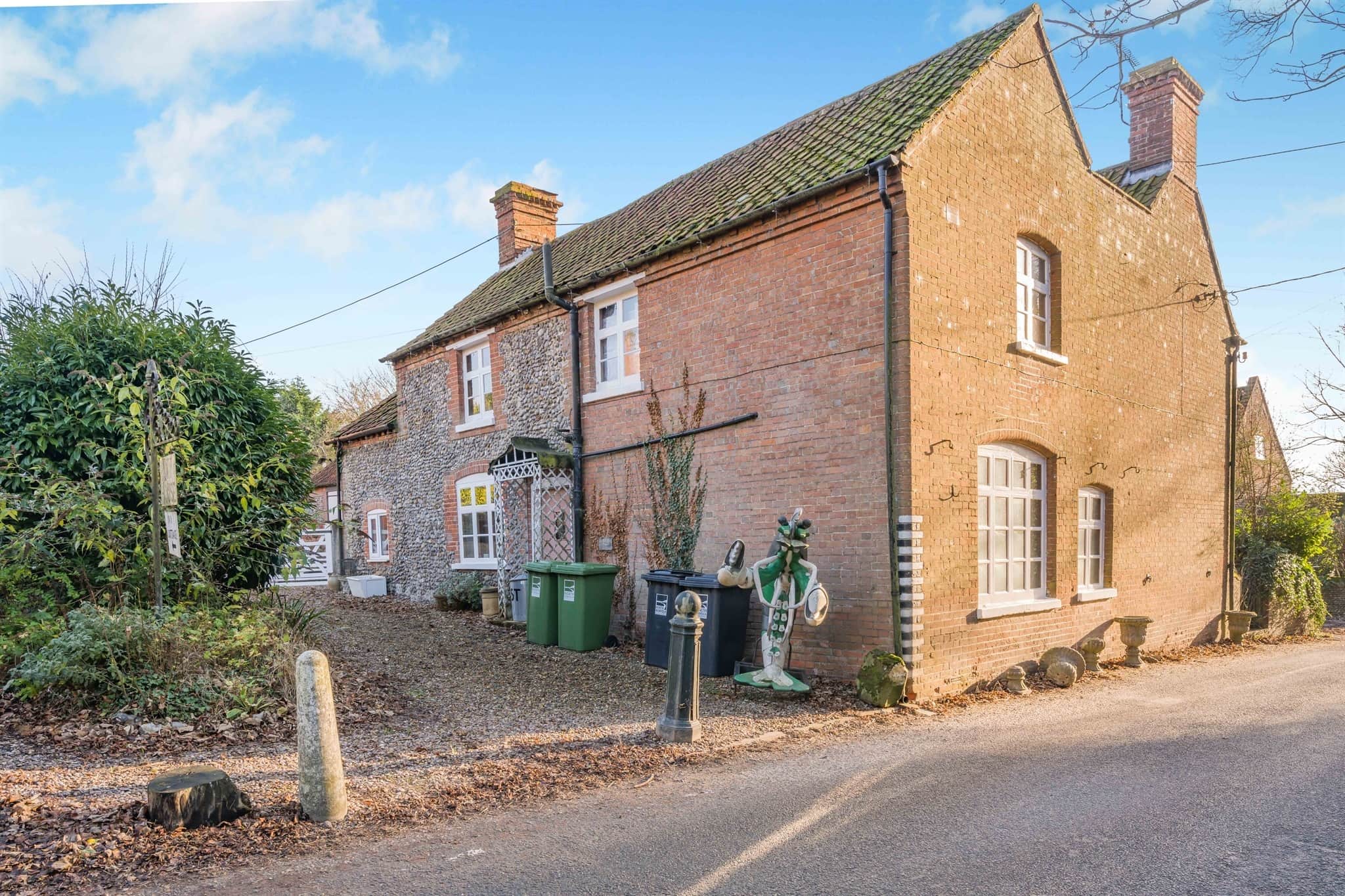 Property photo 0