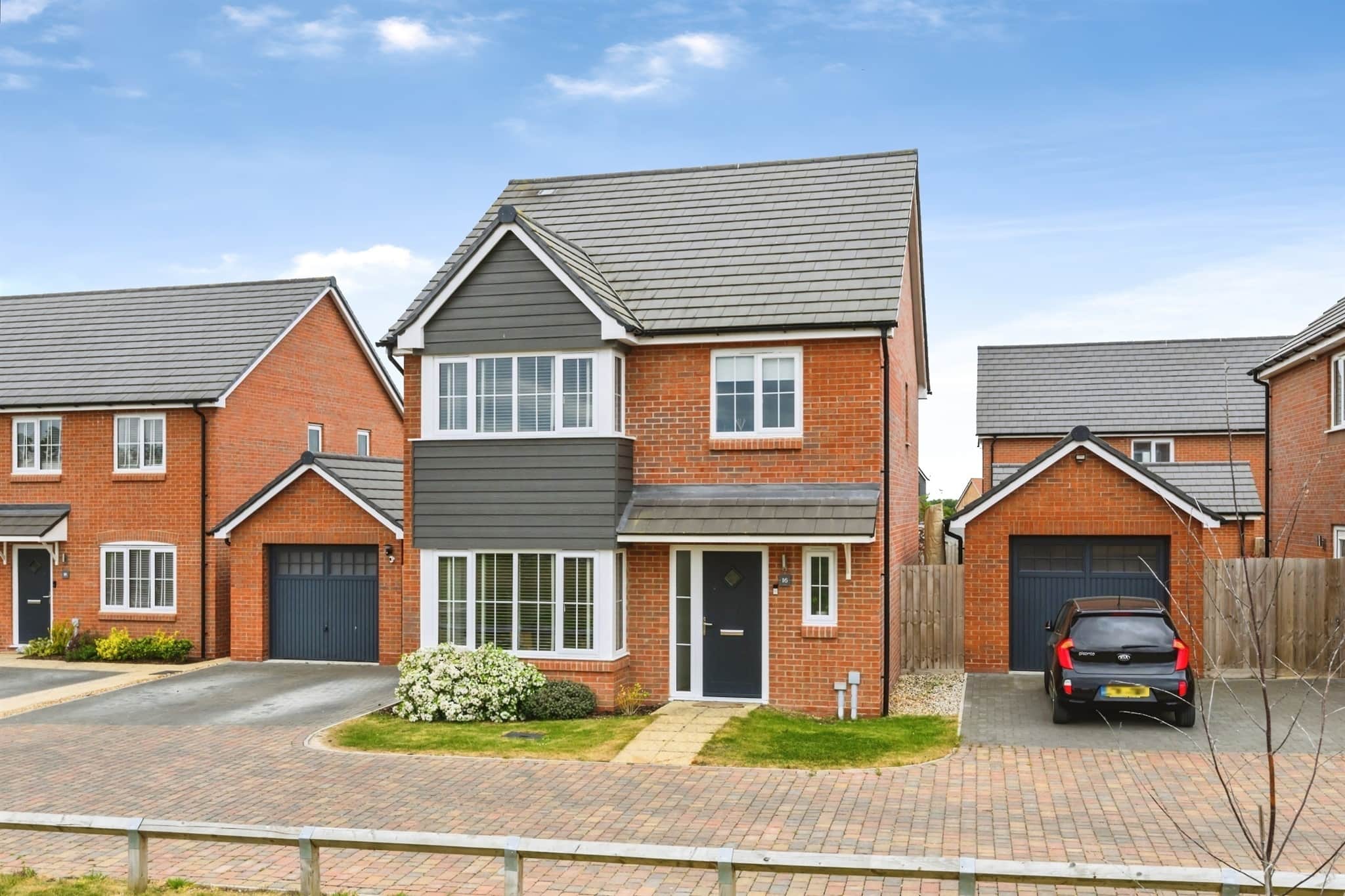 Property photo 0