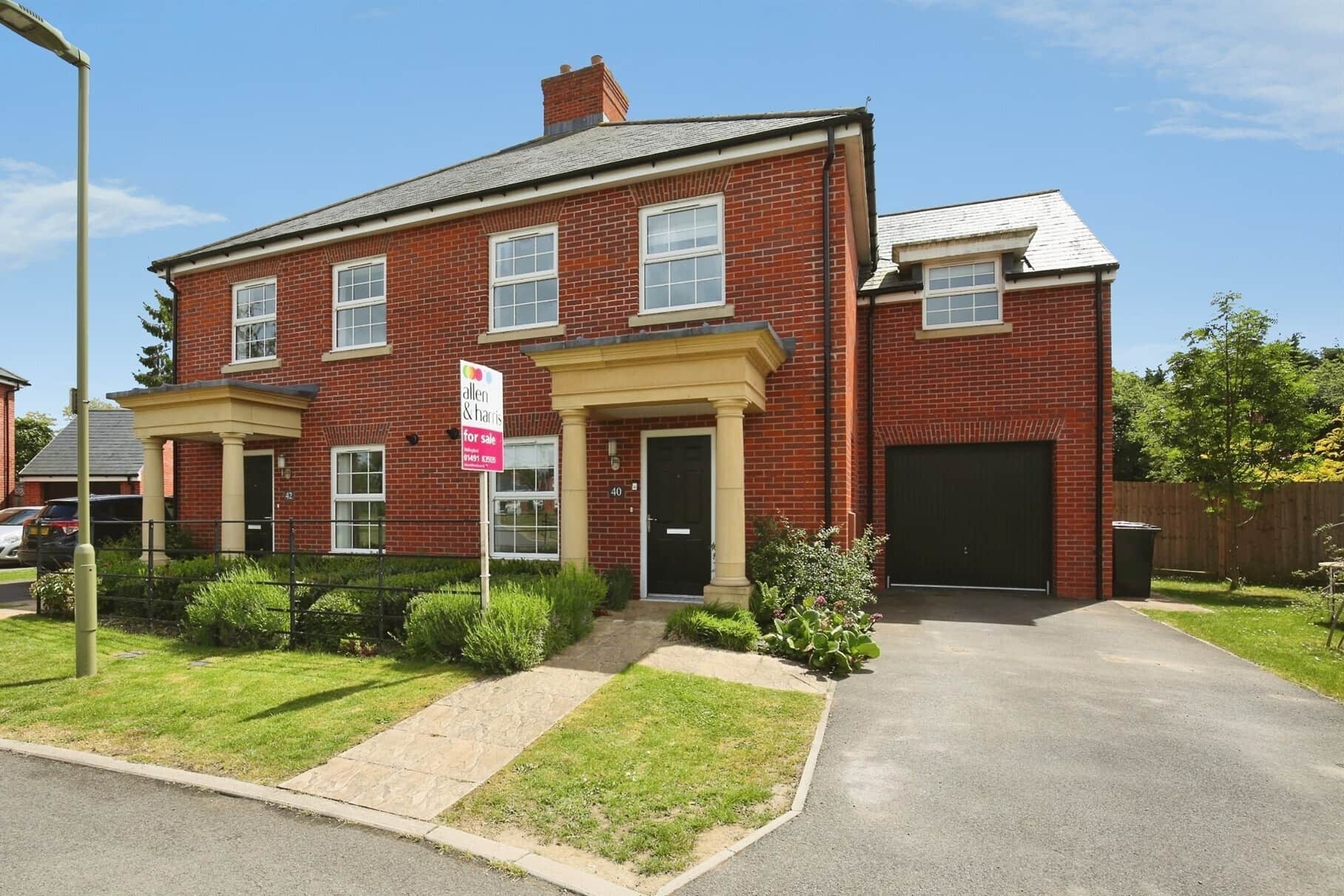 Property photo 0