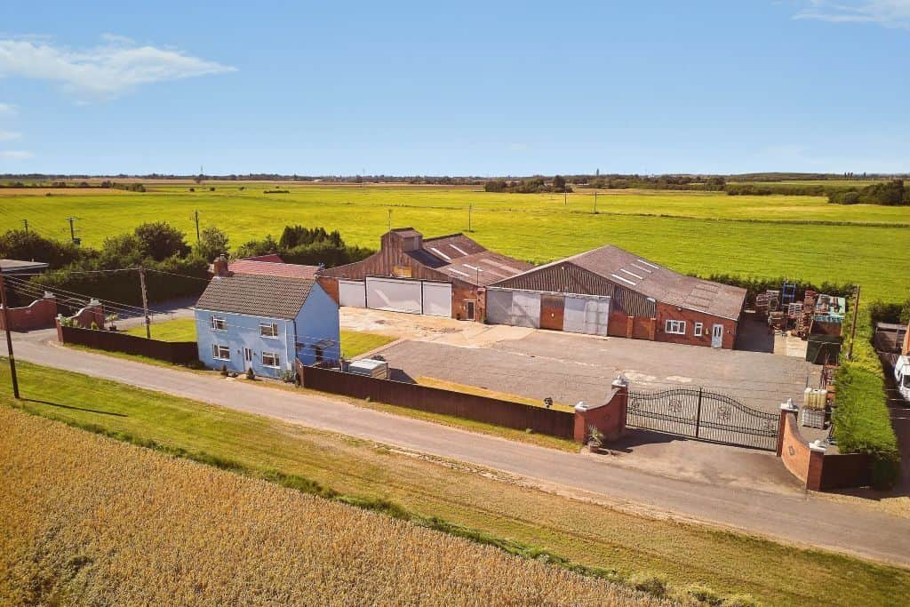 Property photo 0