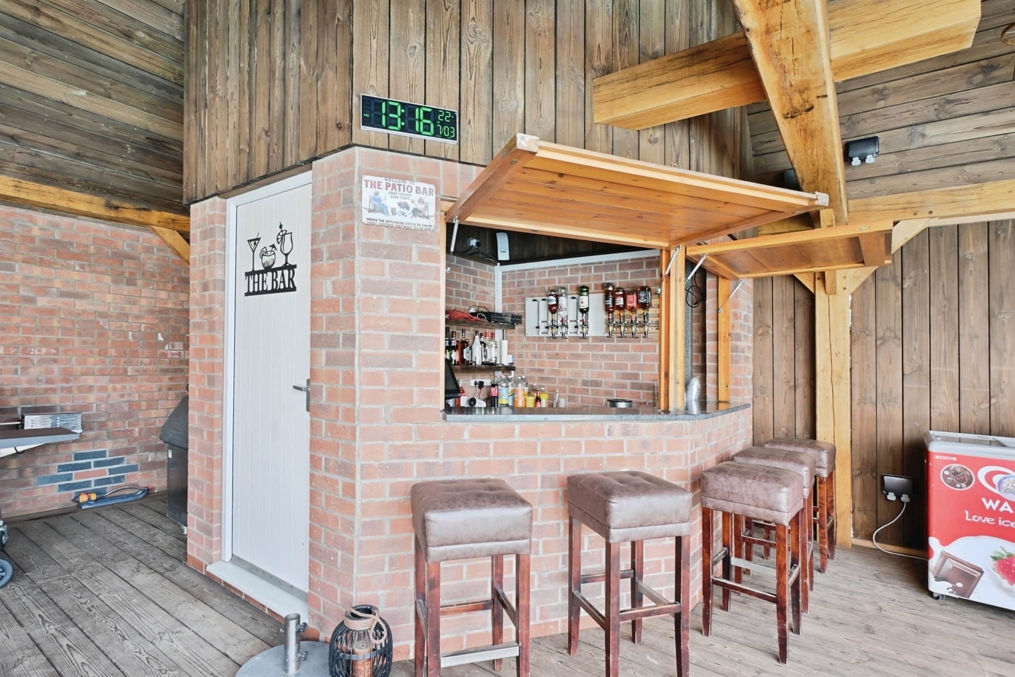 Property photo 31