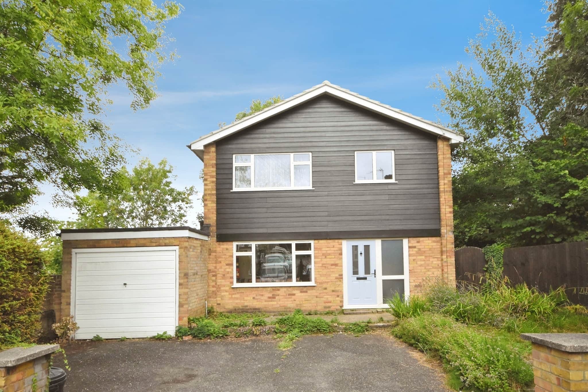 Property photo 0