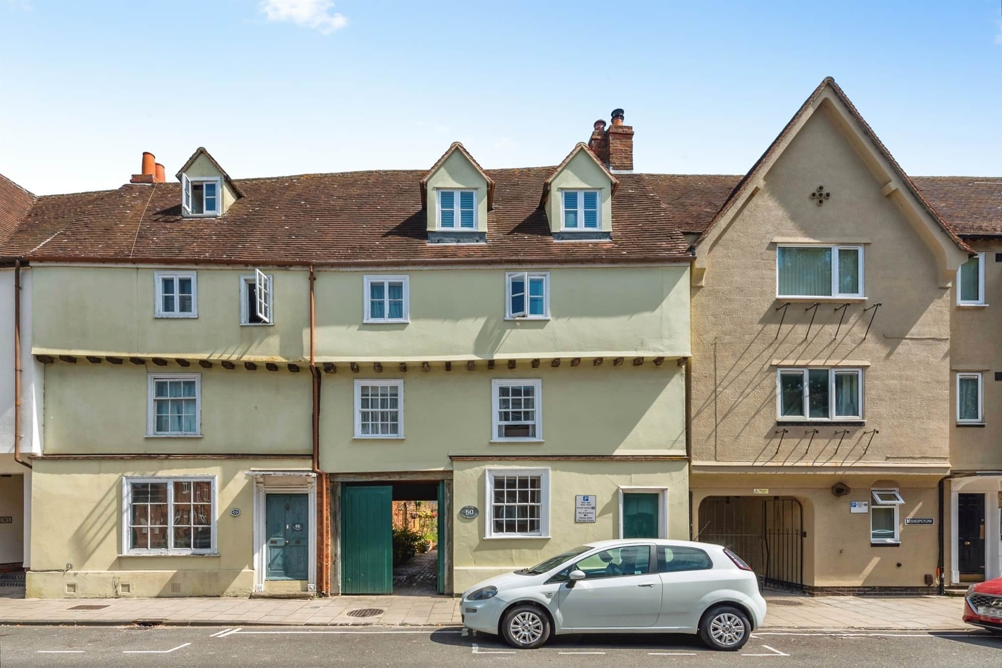 Property photo 0