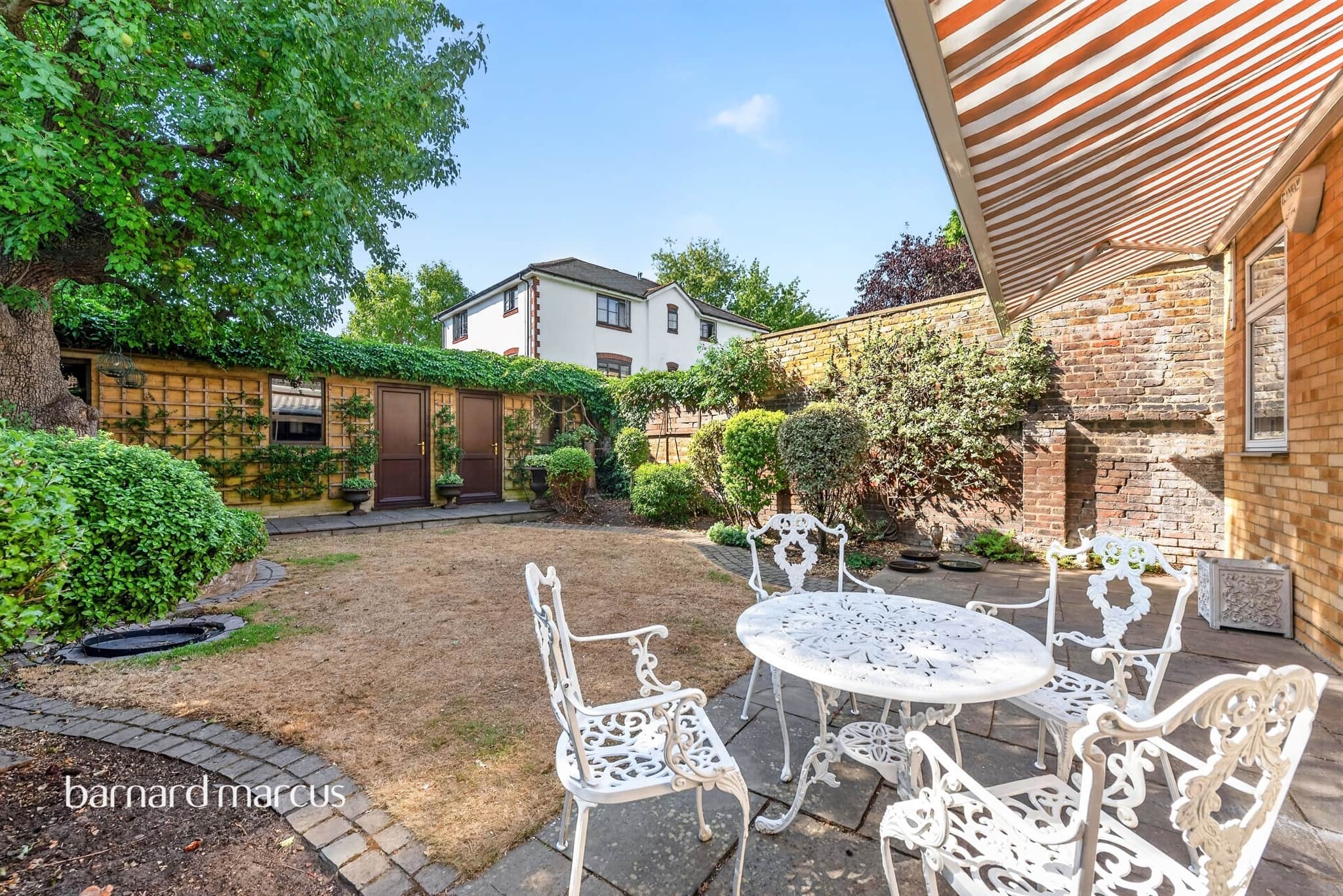 Property photo 0
