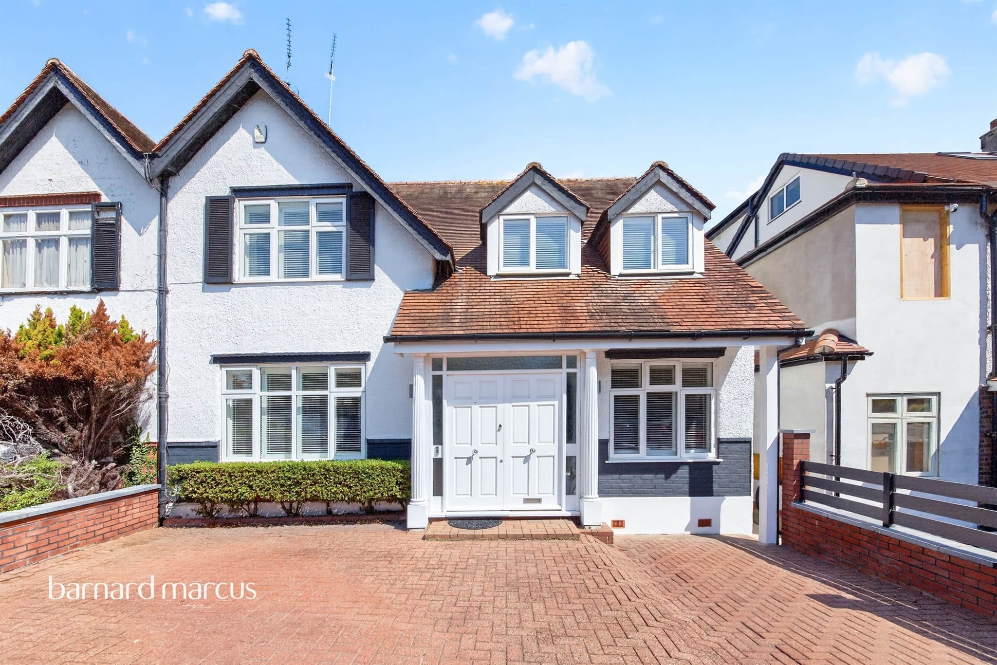 Property photo 0