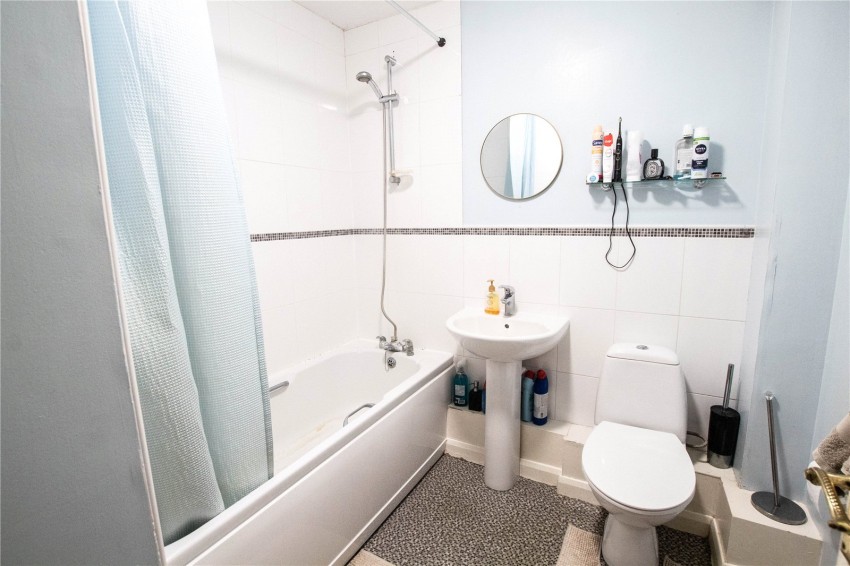 Images for Woodhead Drive, Cambridge