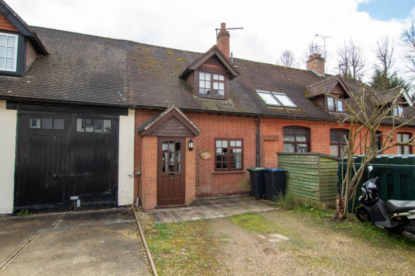 Images for Cheveley, Newmarket