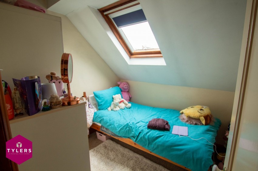 Images for Cheveley, Newmarket