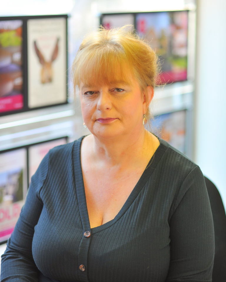 Jo  King , Lettings Negotiator